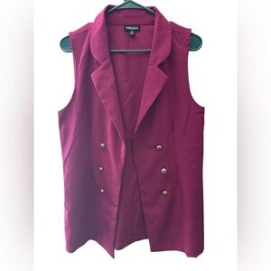 Mecca Women's Burgundy Sleeveless Jacket